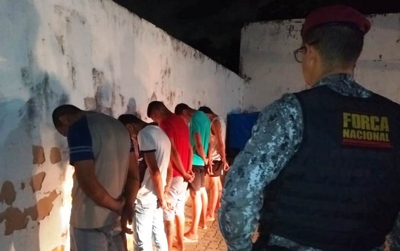 No 28º dia de ataques criminosos no Ceará, Força Nacional prende grupo de vândalos