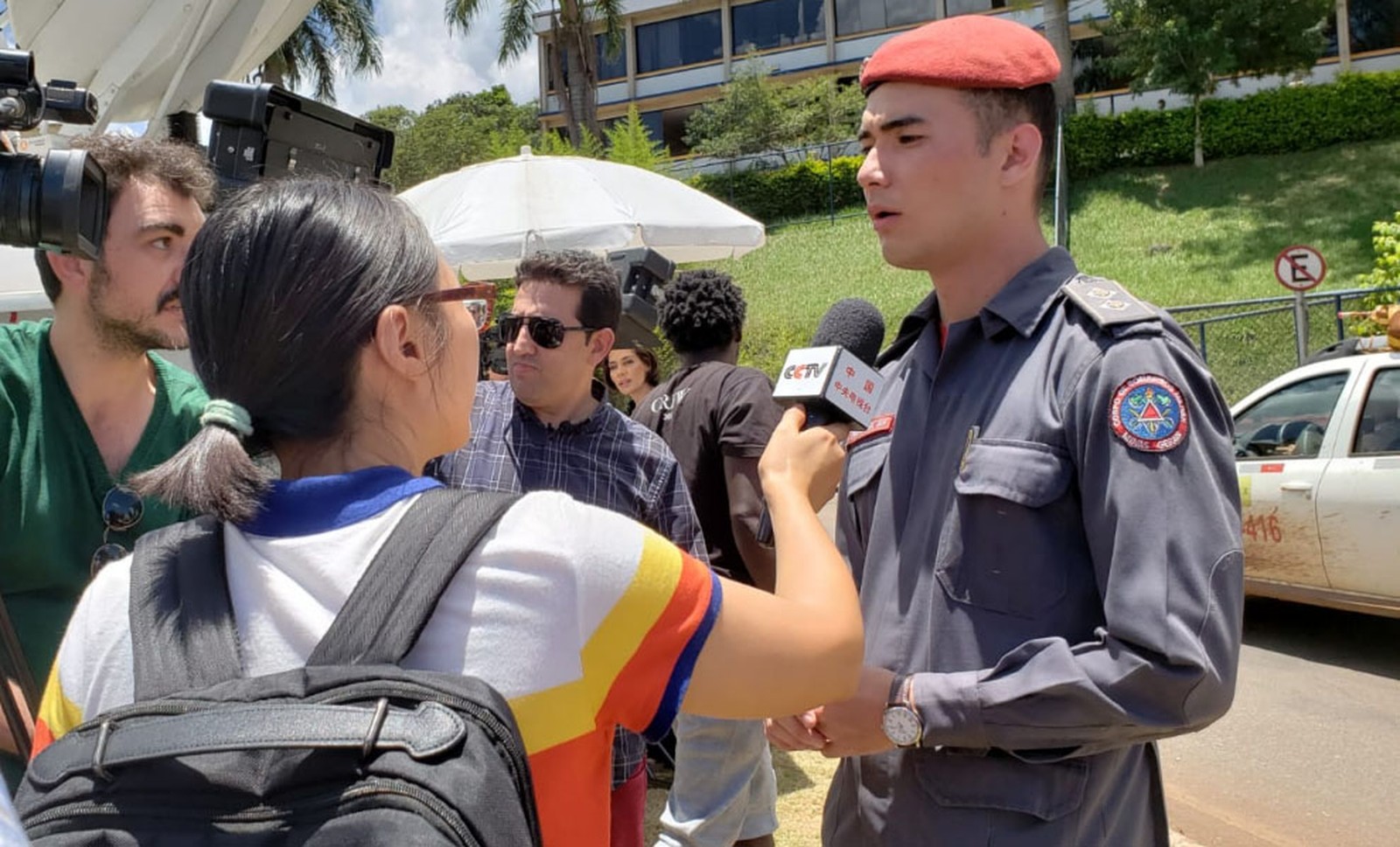 ‘O que eu faço é apenas transmitir o trabalho destes grandes heróis’, diz Aihara, porta-voz dos Bombeiros