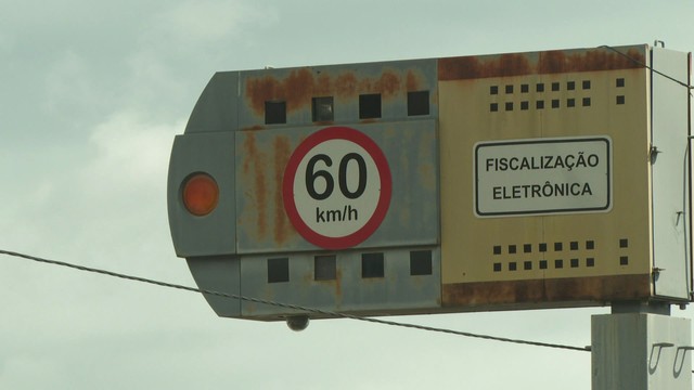 Lombadas eletrônicas são religadas após fim de contrato em Pernambuco