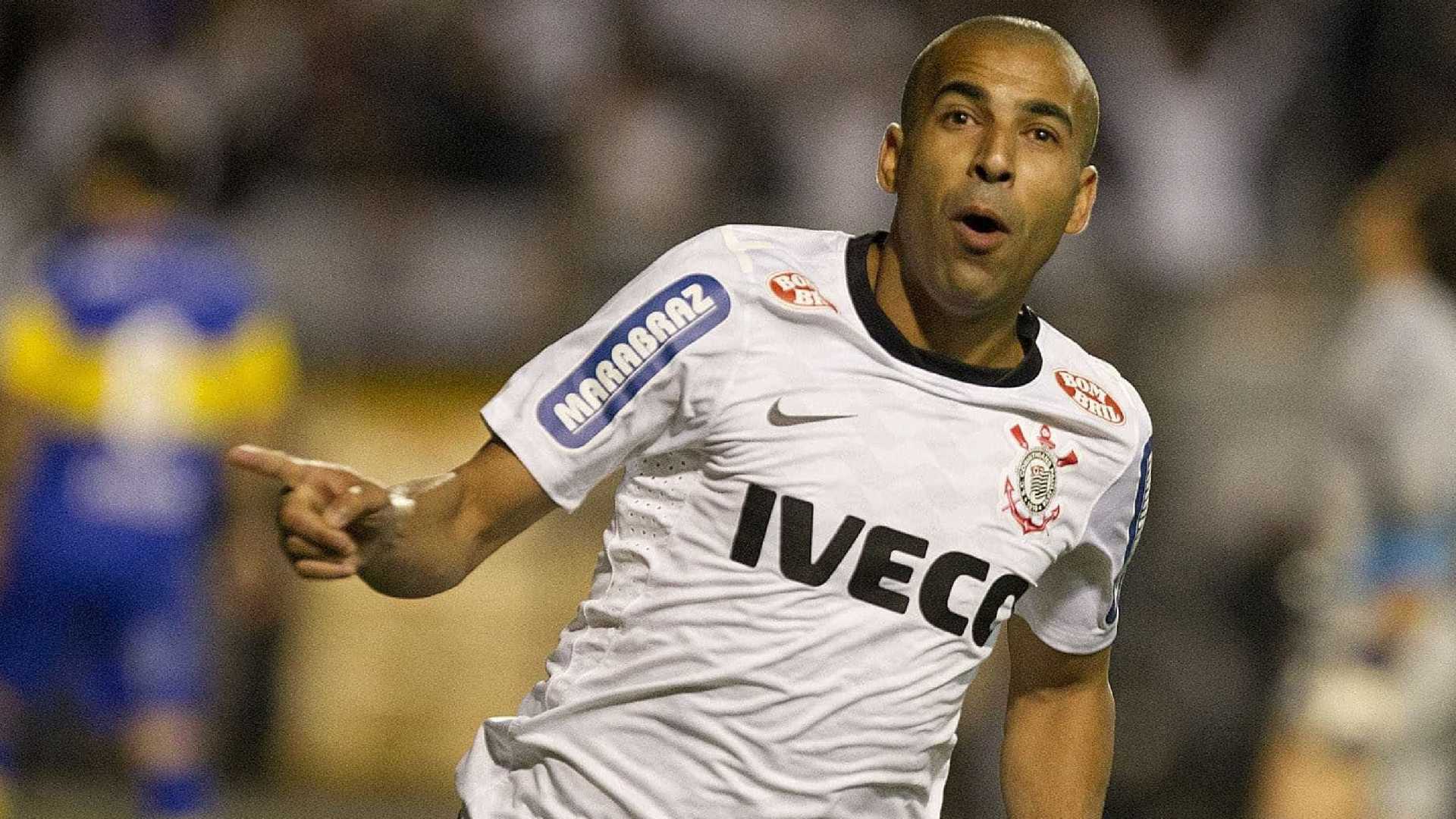 Alessandro sai e deixa gerência para Sheik e Vilson no Corinthians