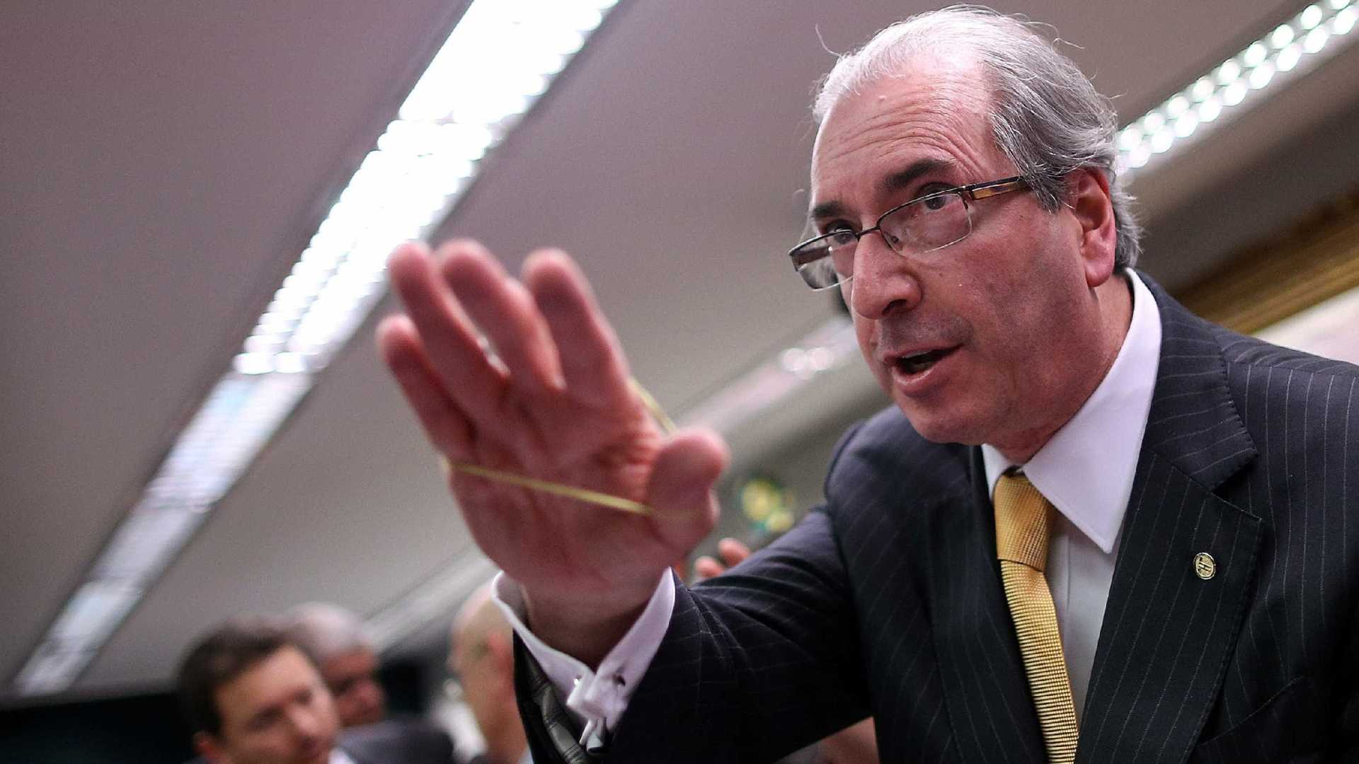 Revéillon dos presos da Lava Jato teve show sertanejo e roda de oração