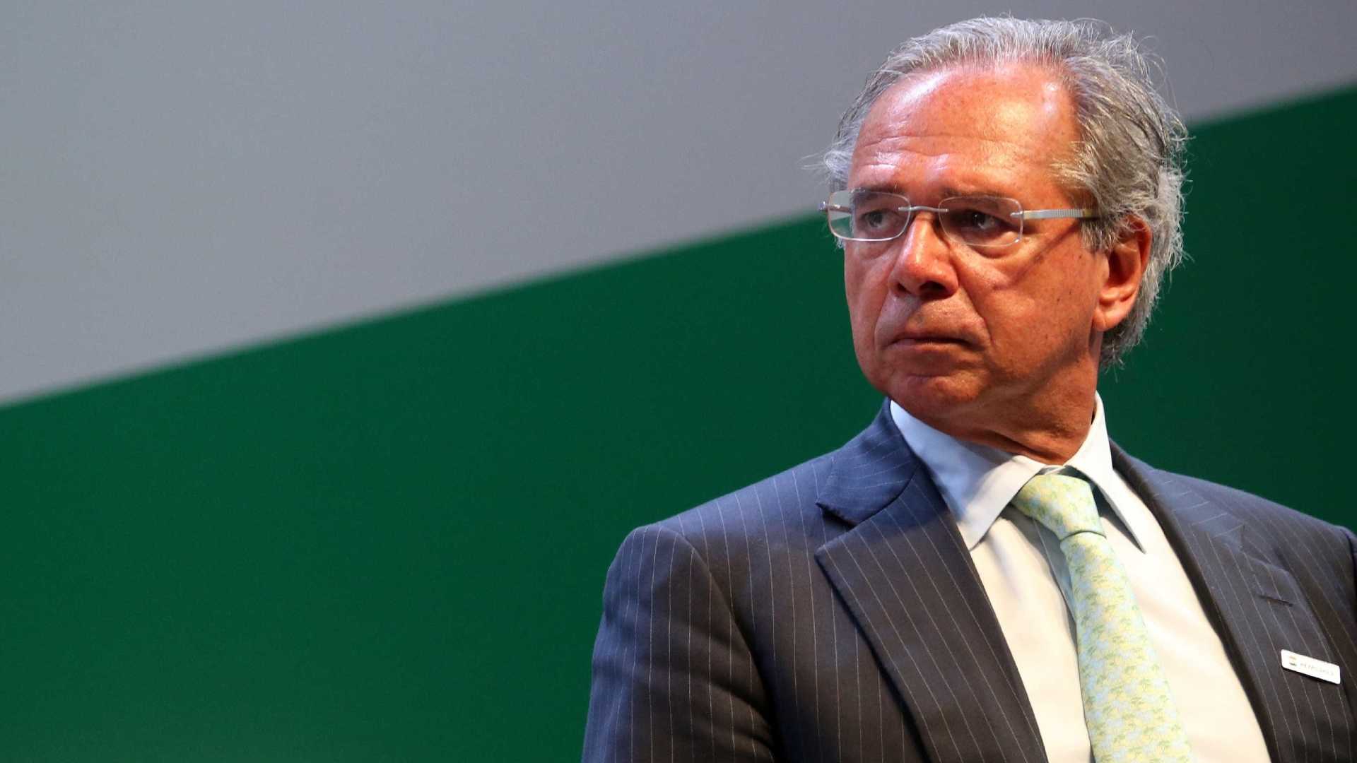 Divergência sobre IOF e Previdência revela disputa entre Onyx e Guedes