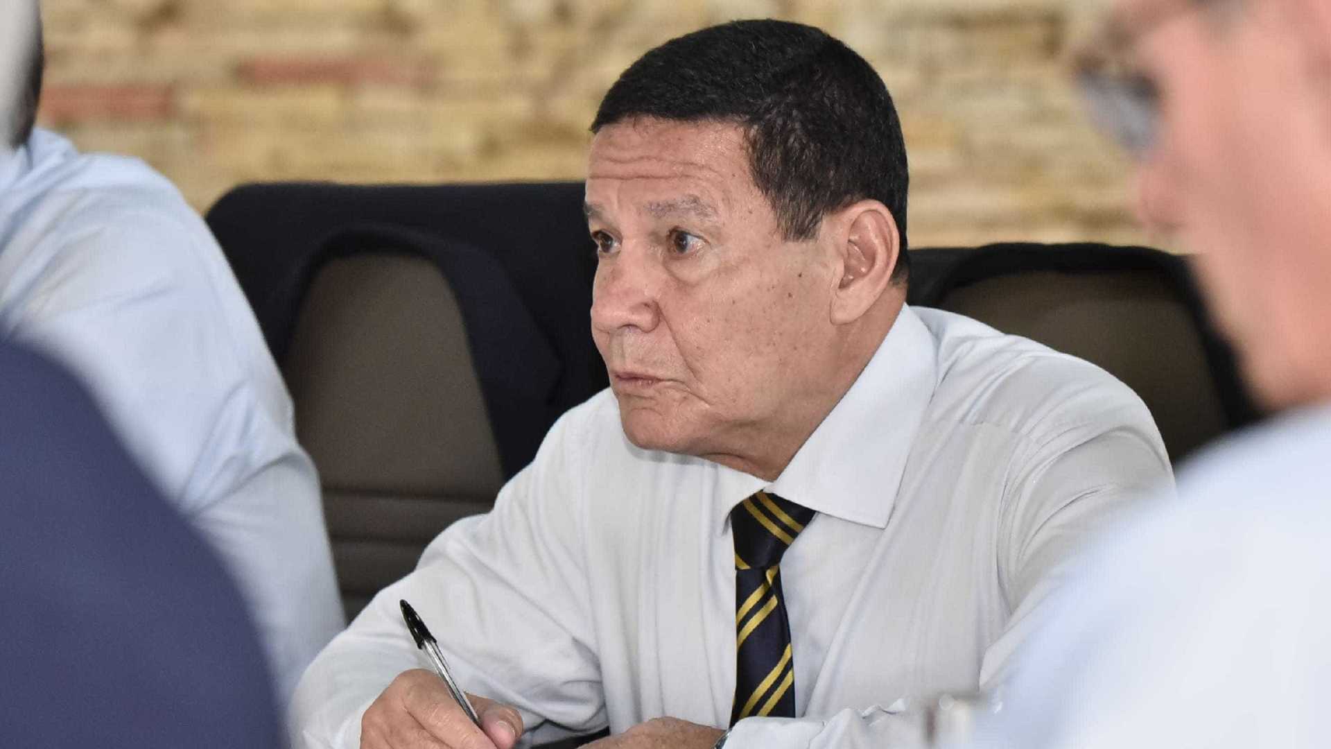 Mourão critica despetização de Onyx: ‘Tem que saber dosar a coisa’