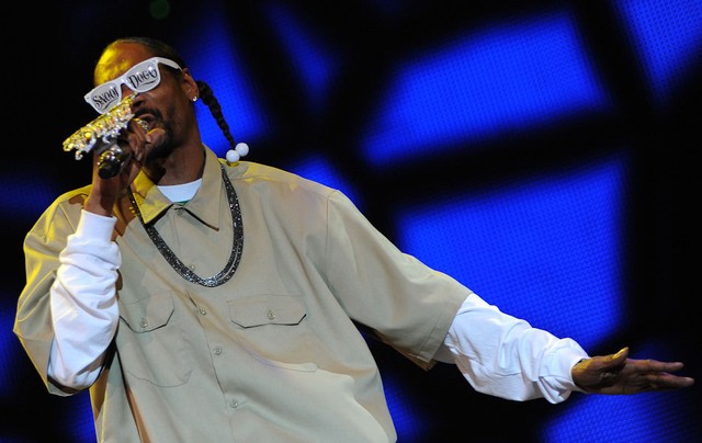 Snoop Dogg se oferece para adotar cãozinho abandonado e batizado com nome do rapper