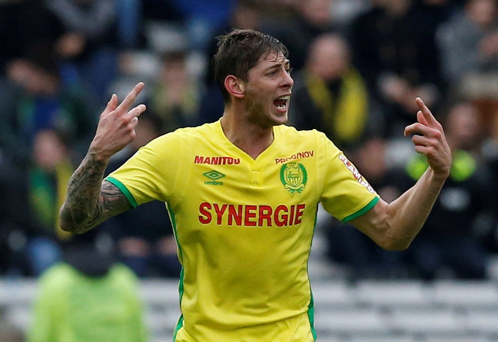 Corpo é encontrado nos destroços de avião que caiu com Emiliano Sala
