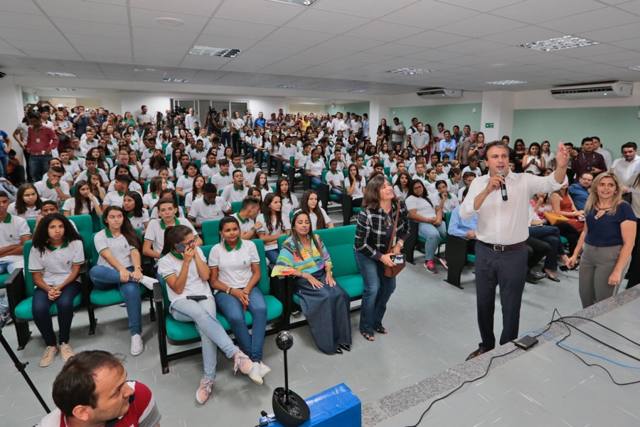Governador dá início ao ano letivo com a entrega da 120ª escola profissional, em Caririaçu