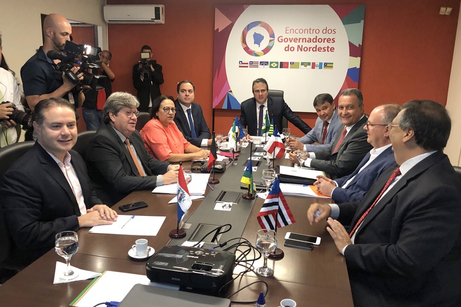Em reunião em Brasília, governadores do Nordeste debatem reforma da Previdência, segurança pública e novo Fundeb
