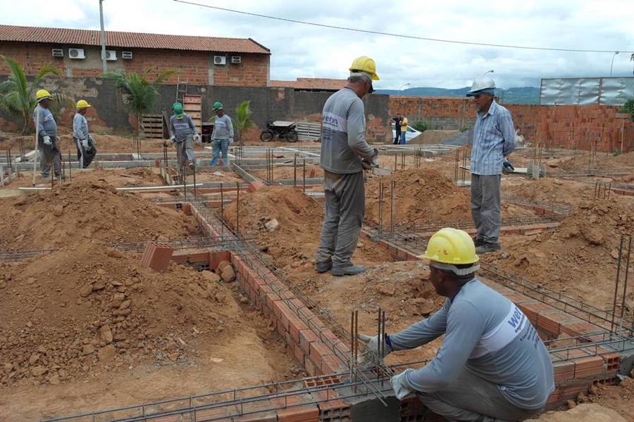 Prefeitura do Crato realiza obra de construção de nova UBS no bairro Muriti