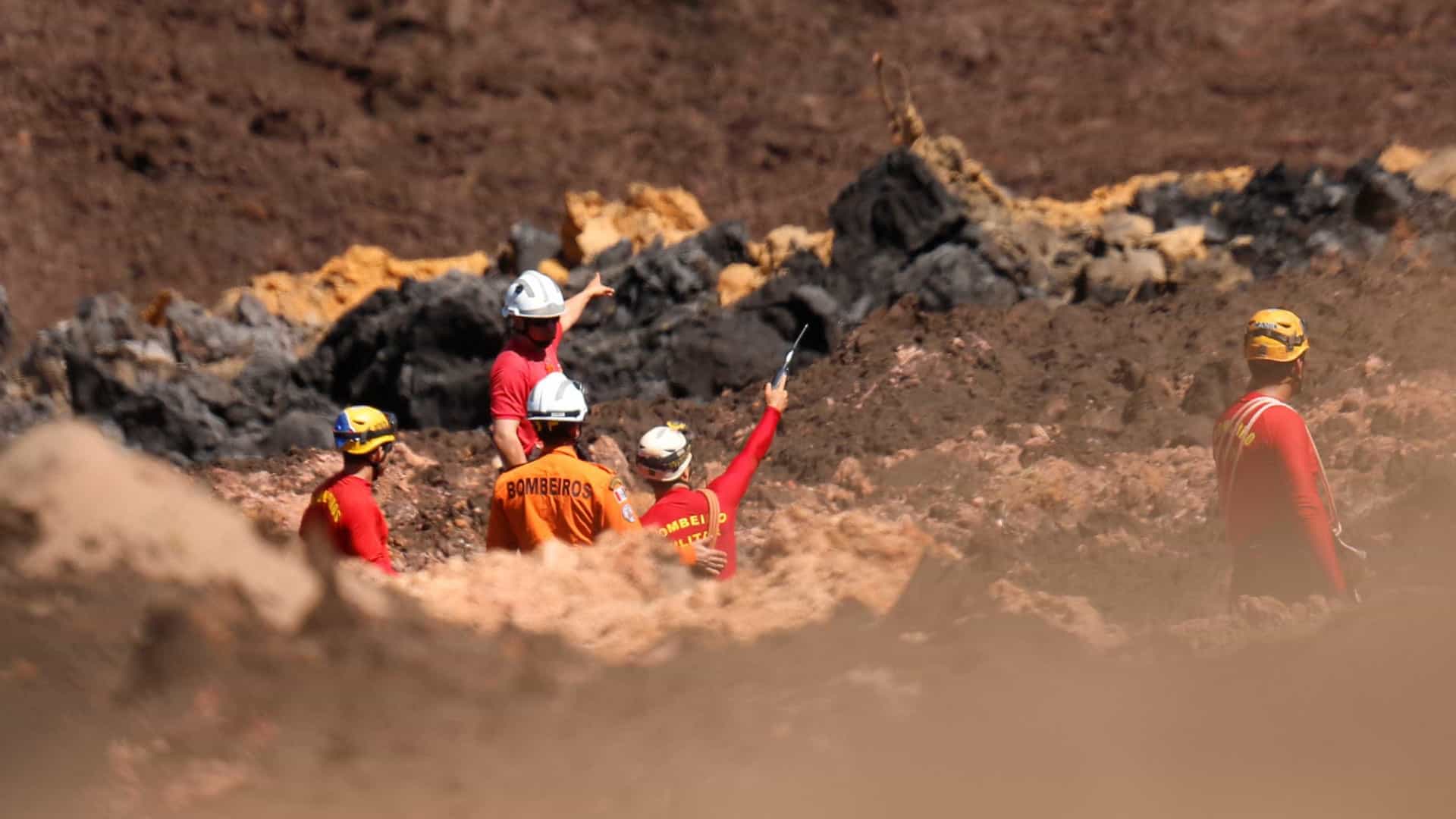 Exames de bombeiros que trabalham em MG apontam alteração para metais