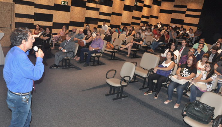 Gestores públicos e estudantes participam de 2° dia dos Encontros Regionais