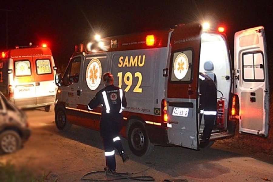 Uma pessoa morre e outras três ficam feridas em capotamento de carro em Juazeiro do Norte
