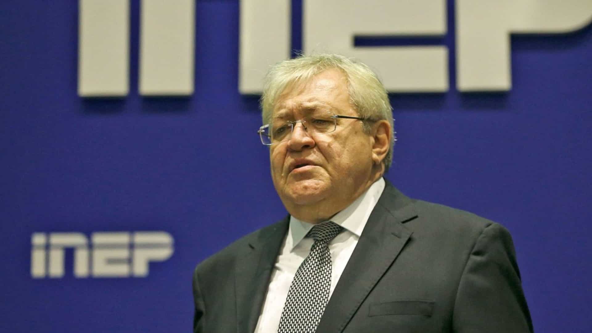 Demitido do Inep chama ministro Vélez de ‘incompetente’