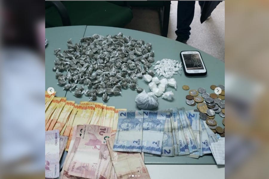 Menor é preso negociando drogas em Boca de Fumo no Bairro Alto da Penha em Crato