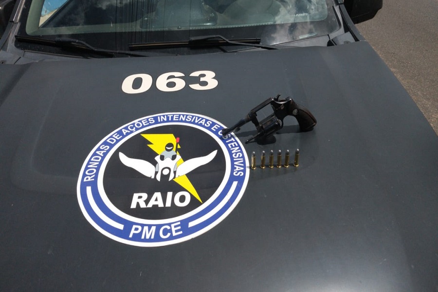 Uma arma de fogo é apreendida pelo BPRAIO e um acusado conhecido por “Piu-piu” é preso