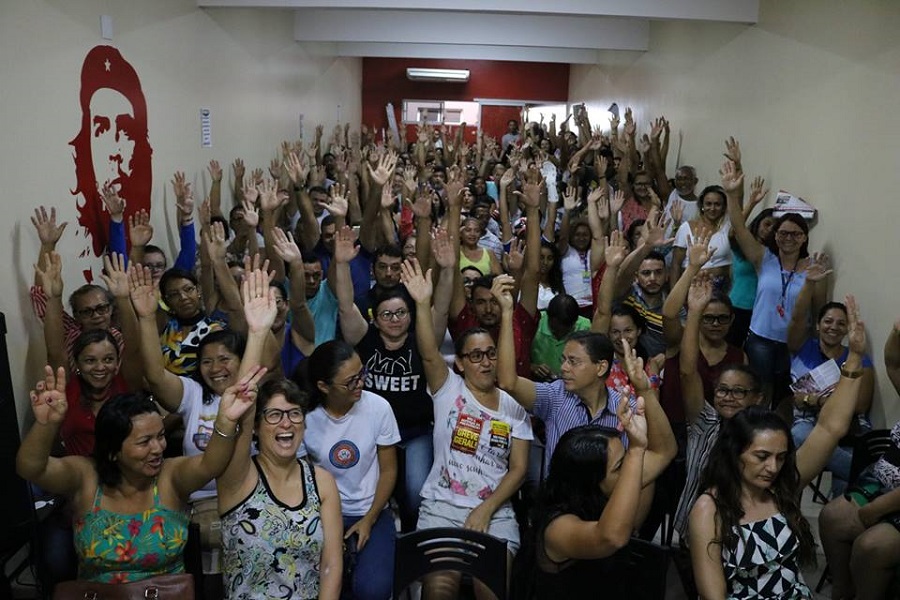 Servidores públicos de Juazeiro do Norte aprovam greve geral