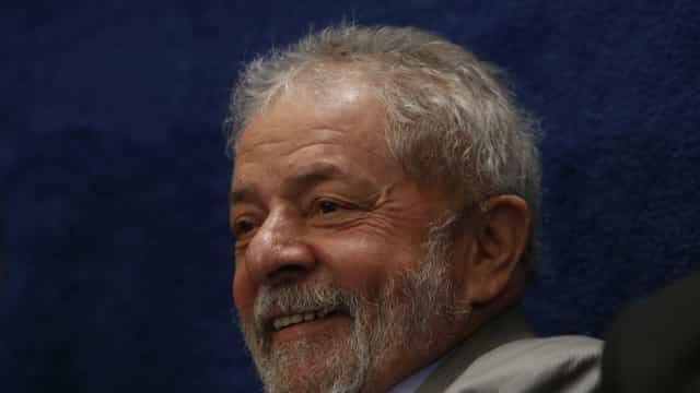 STJ forma maioria para reduzir pena de Lula
