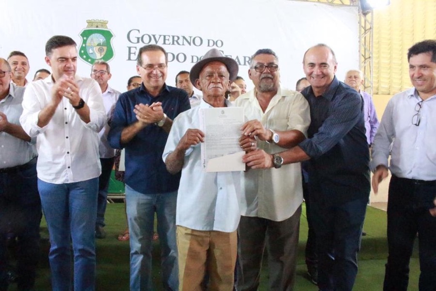 Agricultores do município do Crato recebem títulos de propriedade rural