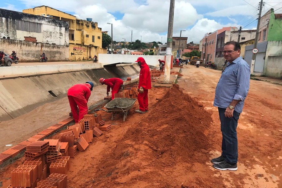 Governo Municipal realiza força tarefa para recuperar áreas afetadas pelas chuvas