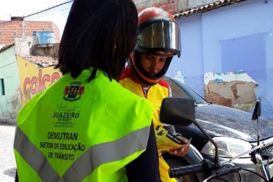 Demutran inicia campanha educativa de conscientização para a Semana Santa de condutores e pedestres
