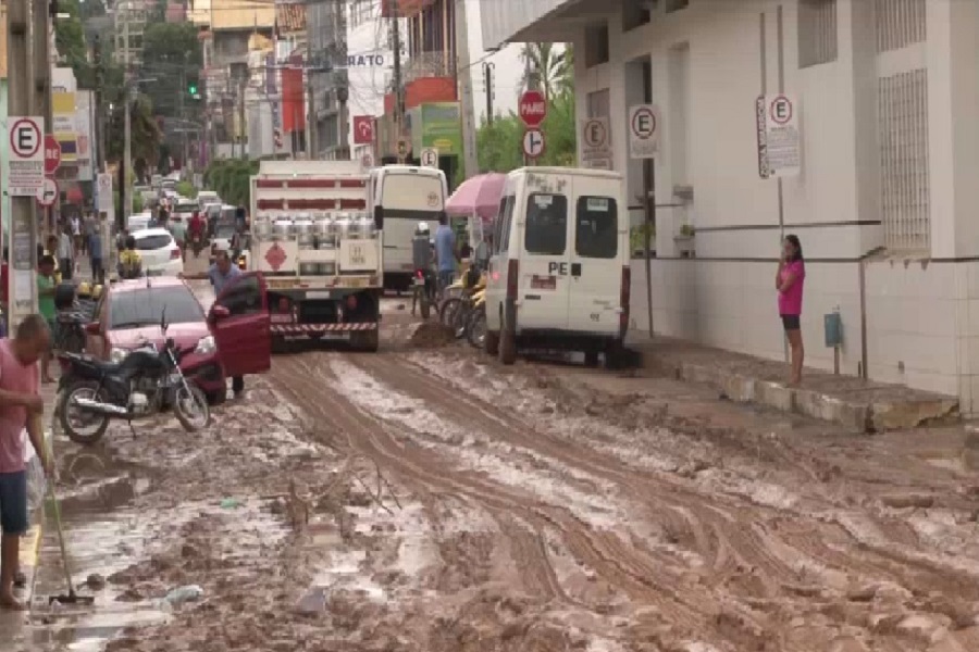 Vídeo: veja as primeiras imagens do dia após a 2ª enchente na cidade do Crato