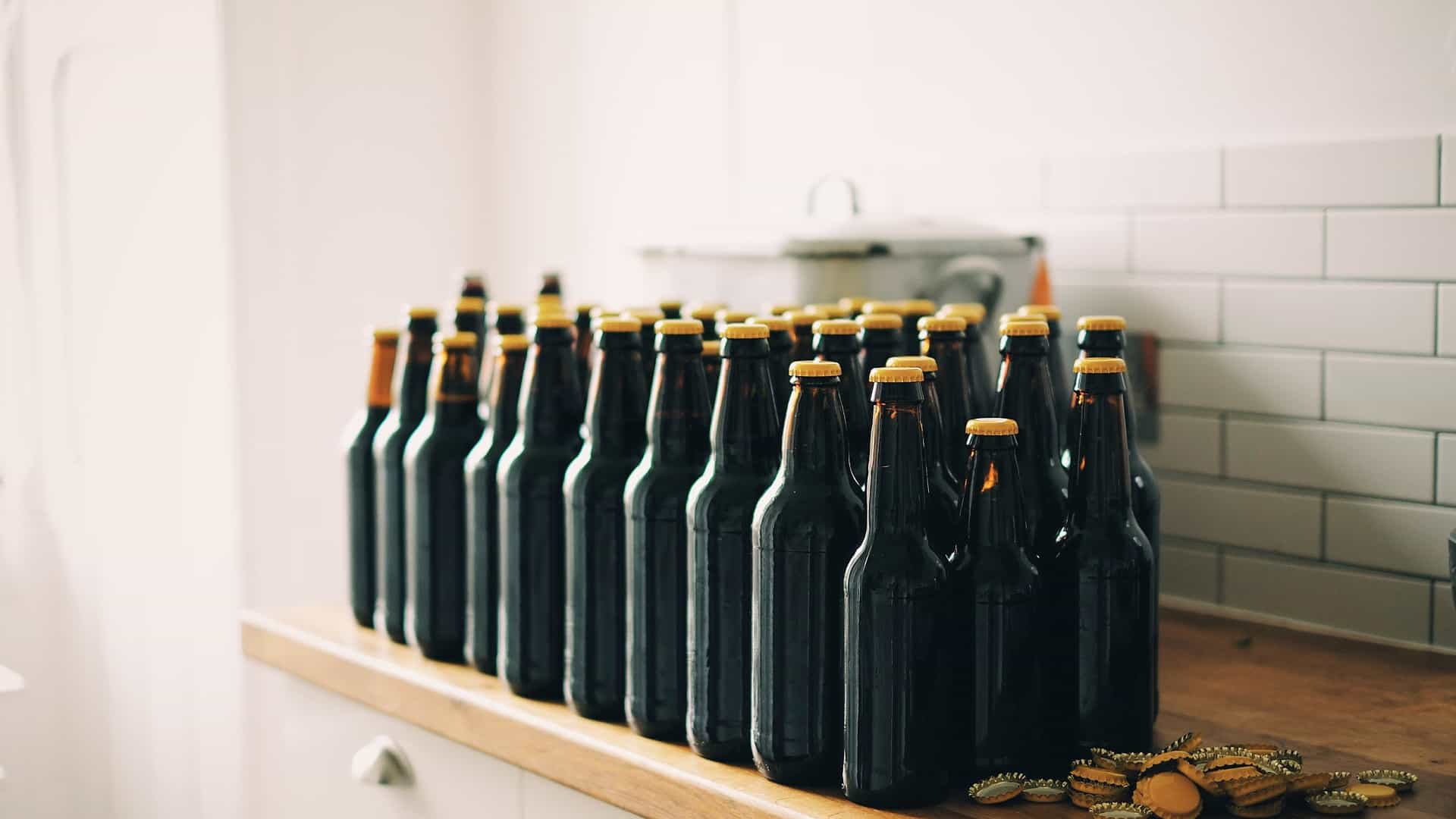 Esquema de falsificação de bebidas é descoberto em Contagem (MG)