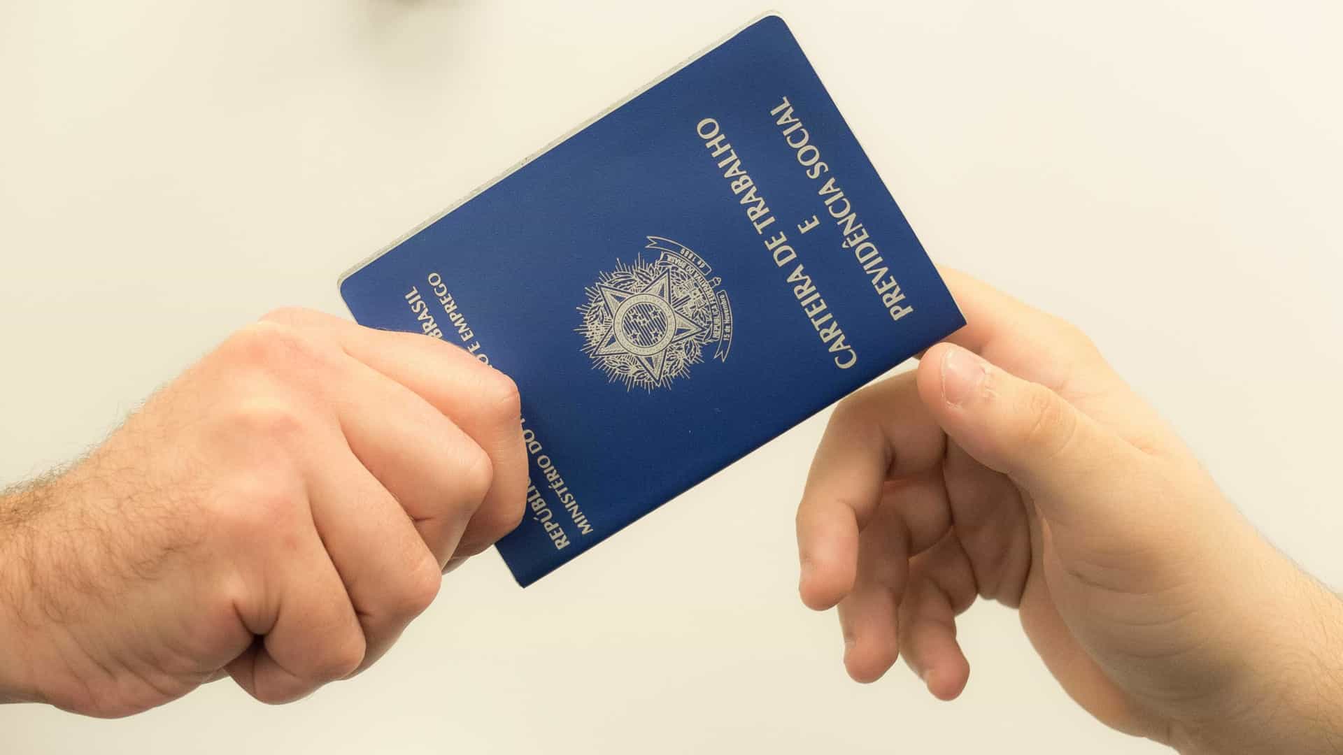 Março registra queda no número de empregos, revela pesquisa