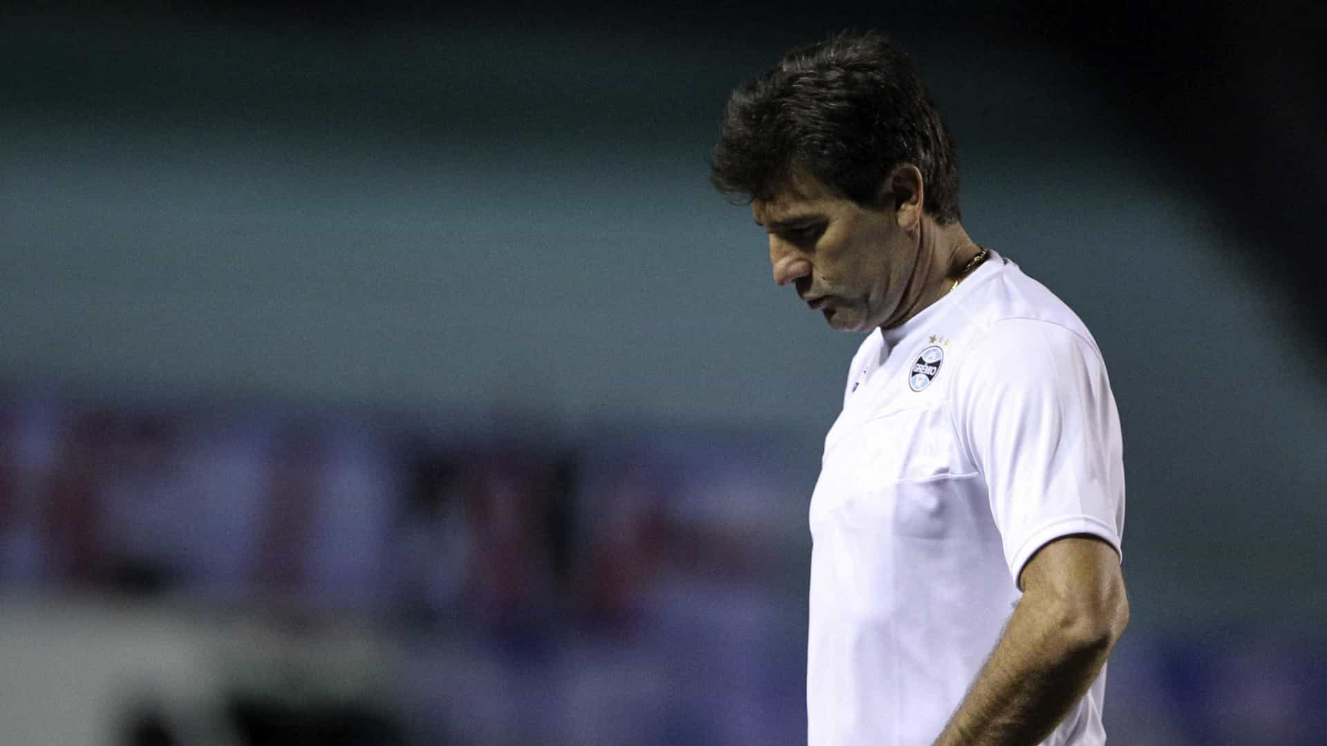Renato Gaúcho destaca agressividade do Grêmio mas lamenta derrota