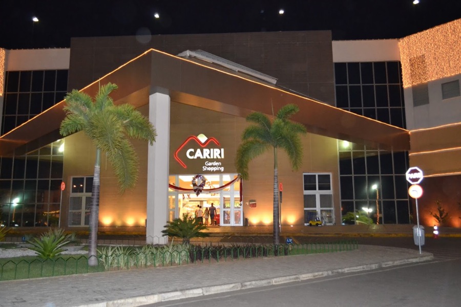 Lojistas do Cariri Garden Shopping  reduzem preço dos produtos em até  50% no Dia Livre de Impostos