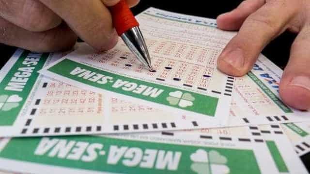 Prêmio da Mega-Sena vai a R$ 63 milhões
