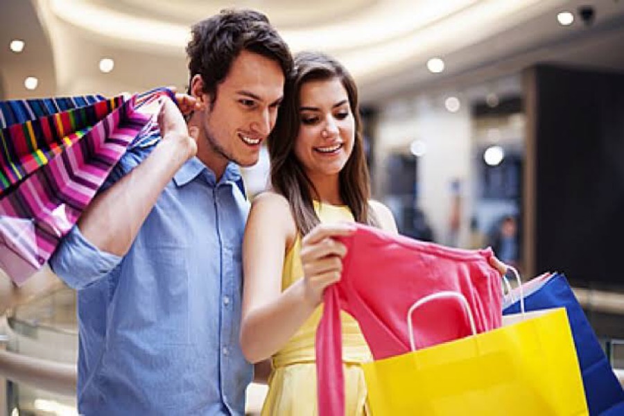Seis em cada dez brasileiro devem ir as compras no Dia dos Namorados