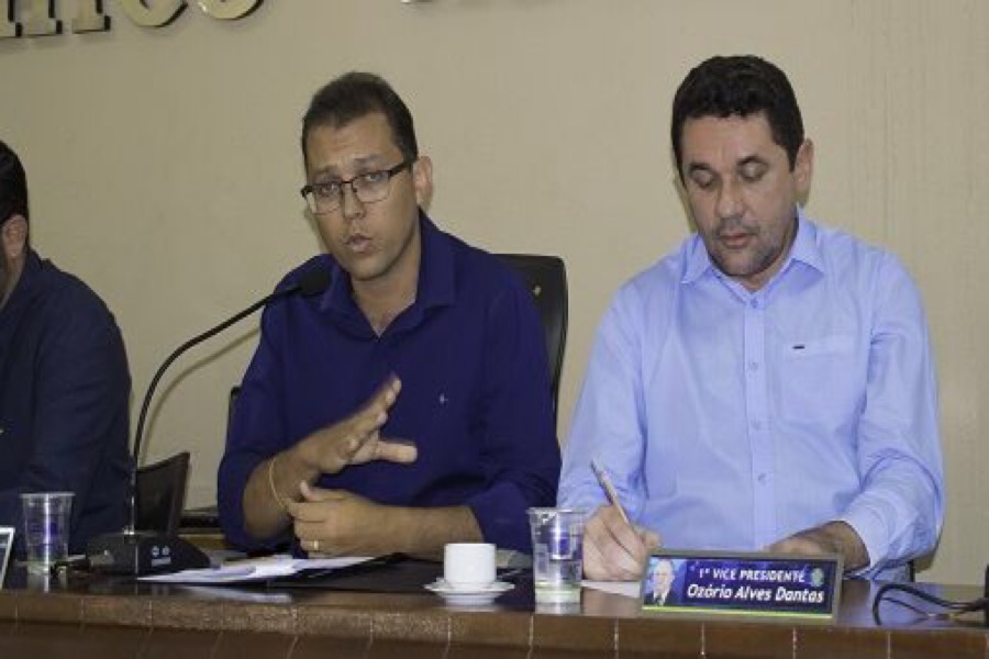 Vereador de Milagres critica município na gestão da água; prefeito Lielson é alvo