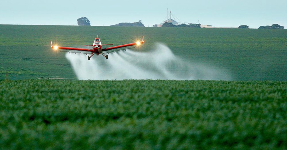 Ministério da Agricultura aprova registro de mais 42 agrotóxicos, totalizando 211 no ano