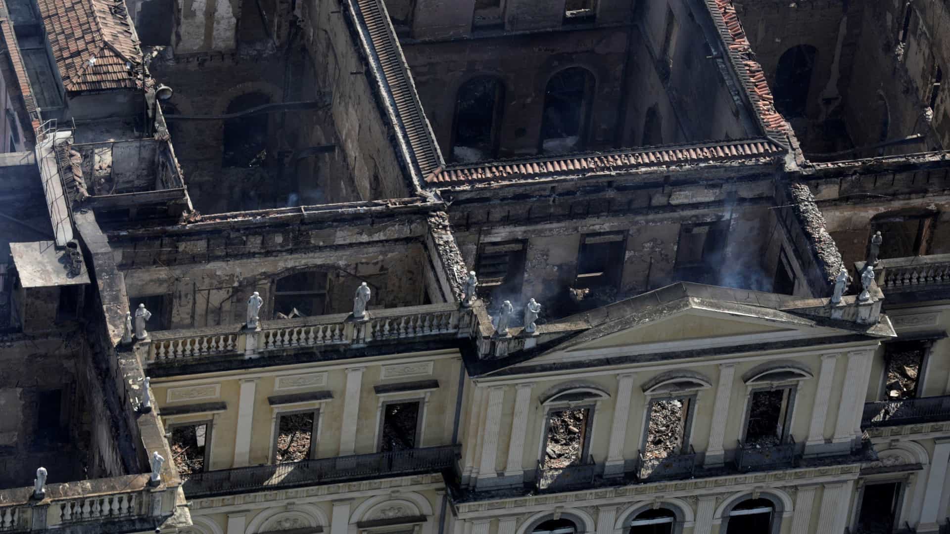 MEC destina R$ 900 mil para projeto de reconstrução do Museu Nacional