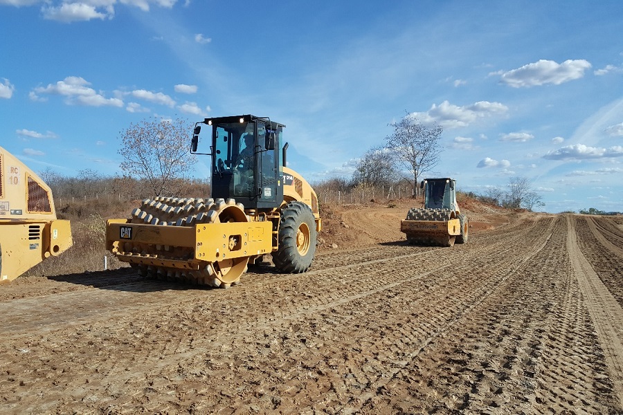 Ceará tem 643 km de obras rodoviárias em andamento