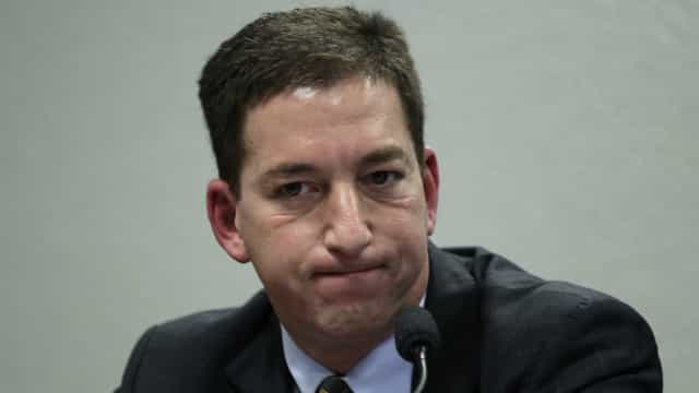 ‘A máscara de Moro caiu para sempre’, diz Glenn Greenwald em evento