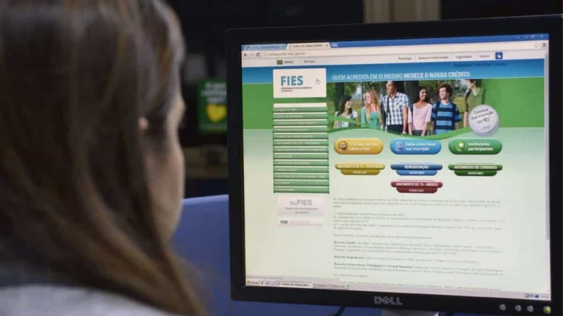 MEC prorroga prazo para renegociação de dívida com FIES