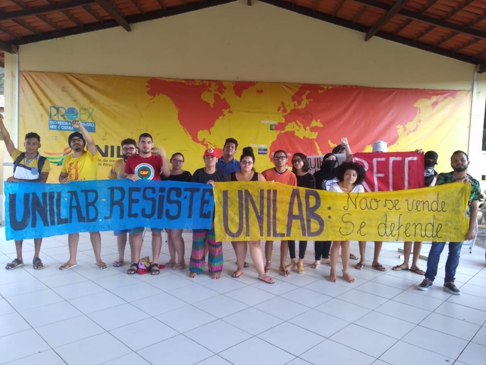 Estudantes ocupam prédio da Unilab no Ceará em protesto contra cancelamento de vestibular para pessoas trans
