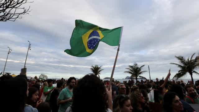 Protestos defendem Moro e atacam projeto contra abuso de autoridade