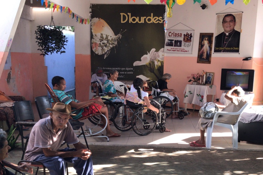 Dia dos avós: conheça a história de idosos que moram em casa de referência no município de Juazeiro do Norte