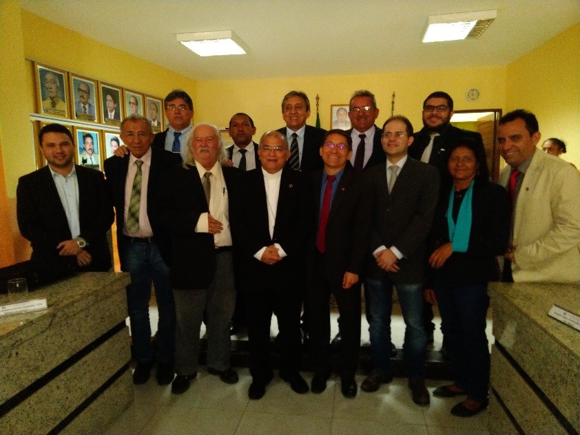 Bispo diocesano participa de debate na sessão ordinária da Câmara Municipal do Crato