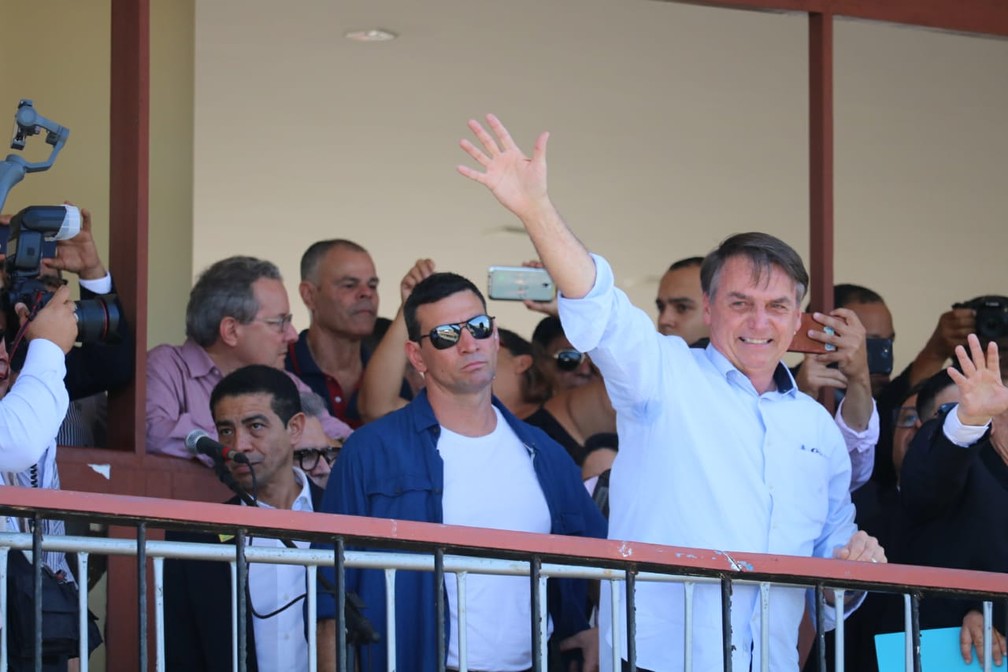 ‘Bandidos de esquerda começaram a voltar ao poder’ na Argentina, diz Bolsonaro sobre vitória da oposição nas primárias