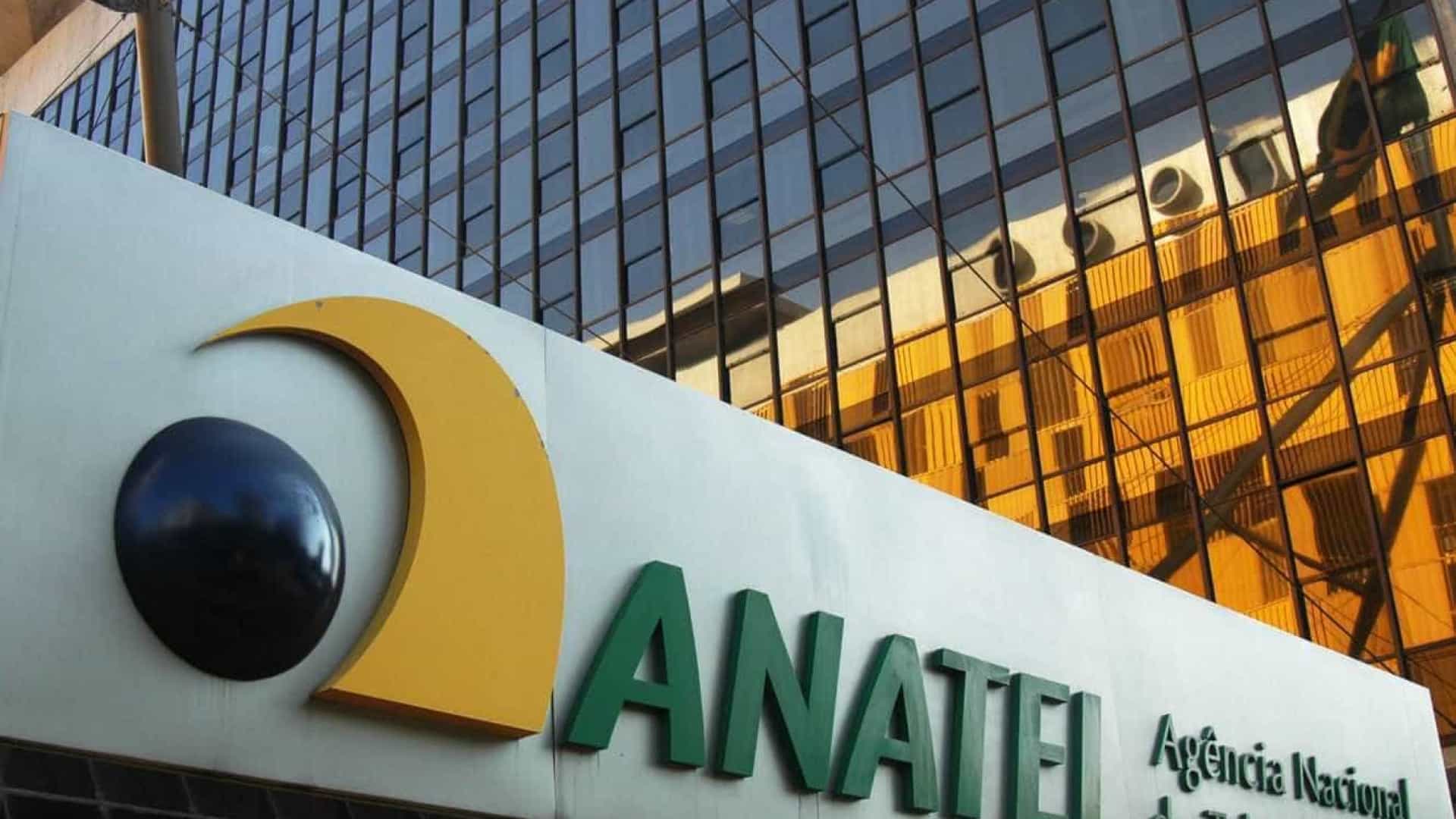 Anatel adia decisão sobre fusão da Warner com a AT&T no Brasil
