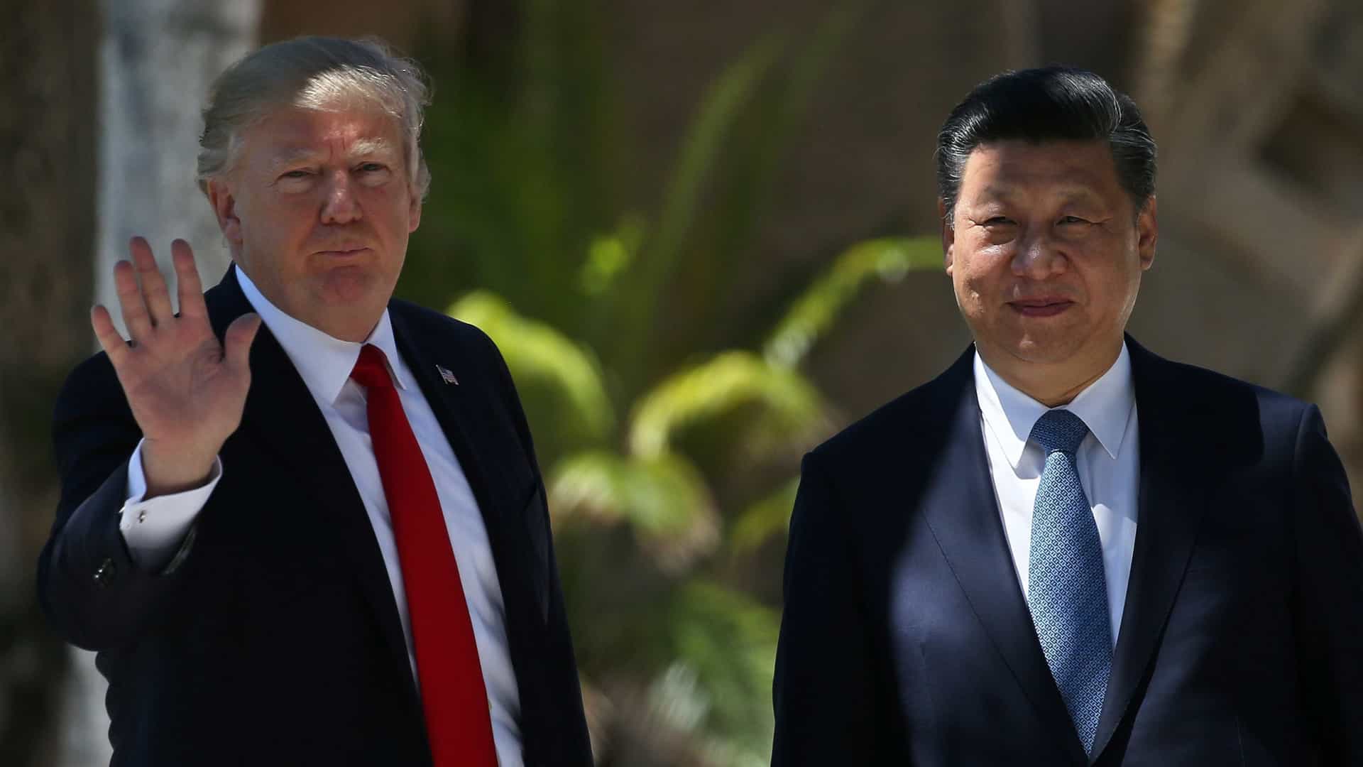 Disputa comercial entre EUA e China respinga nos mercados de câmbio