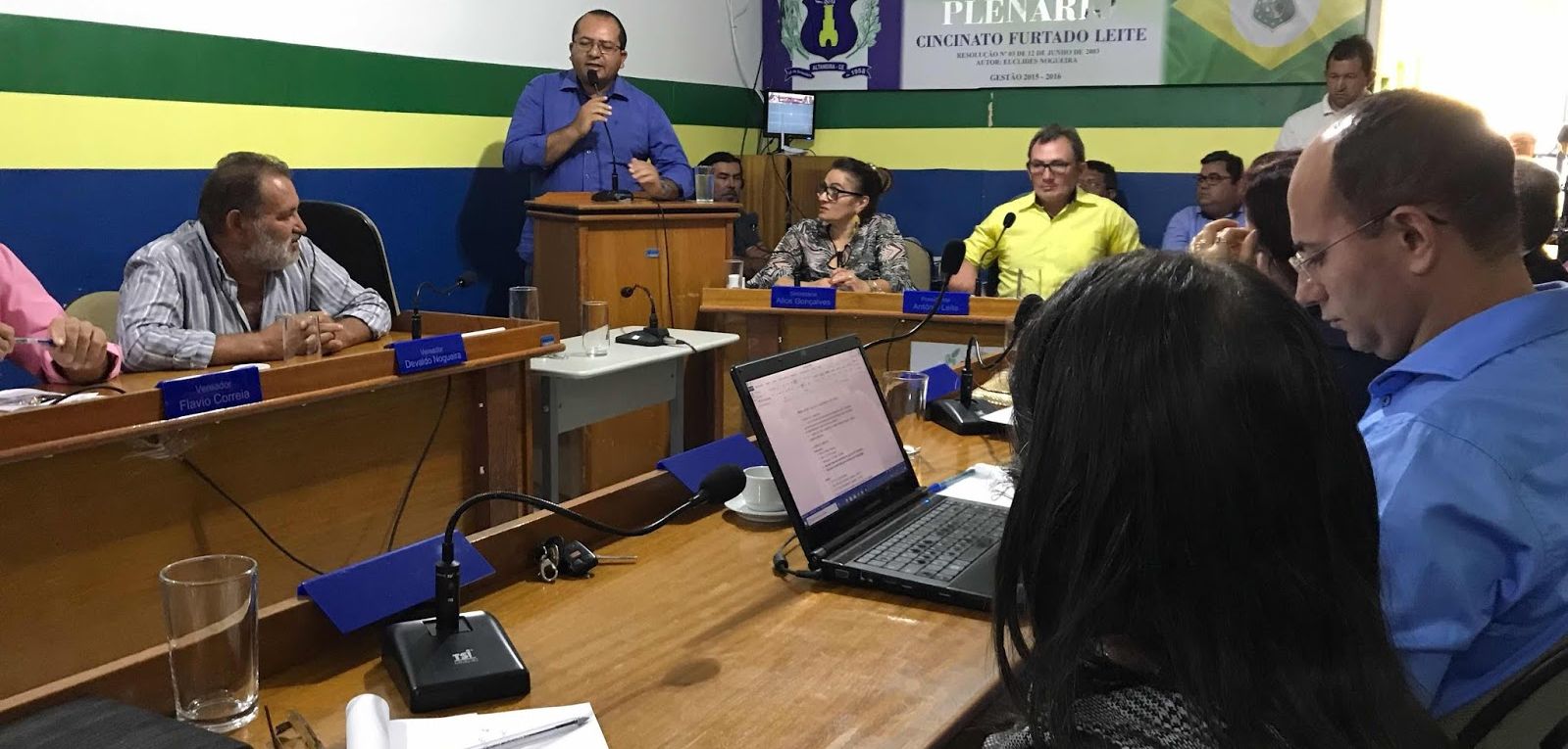 Em Altaneira, vereadores e prefeito fazem embate sem fim