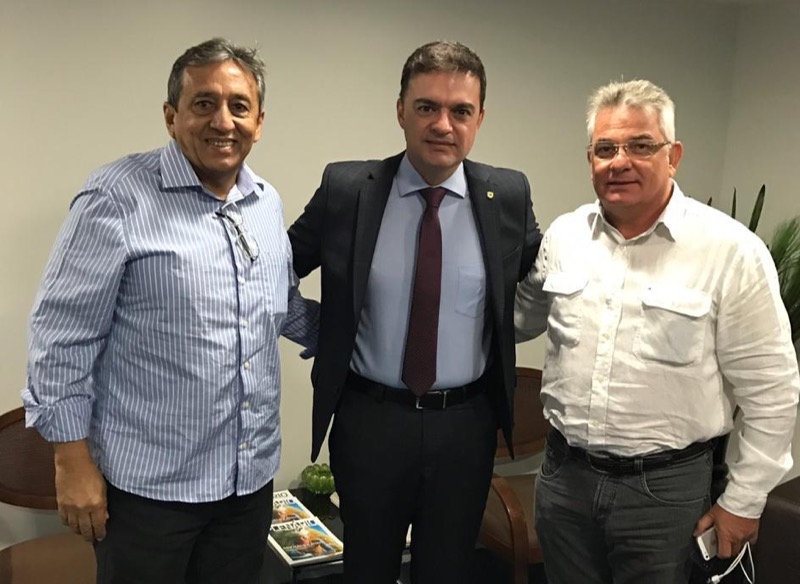 Florisval se reúne com Fernando Santana para tratar do novo prédio da Câmara Municipal do Crato