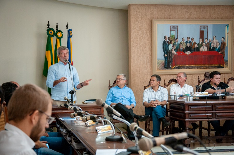 Realizada audiência pública para tratar da renovação da concessão da Cagece em Juazeiro do Norte