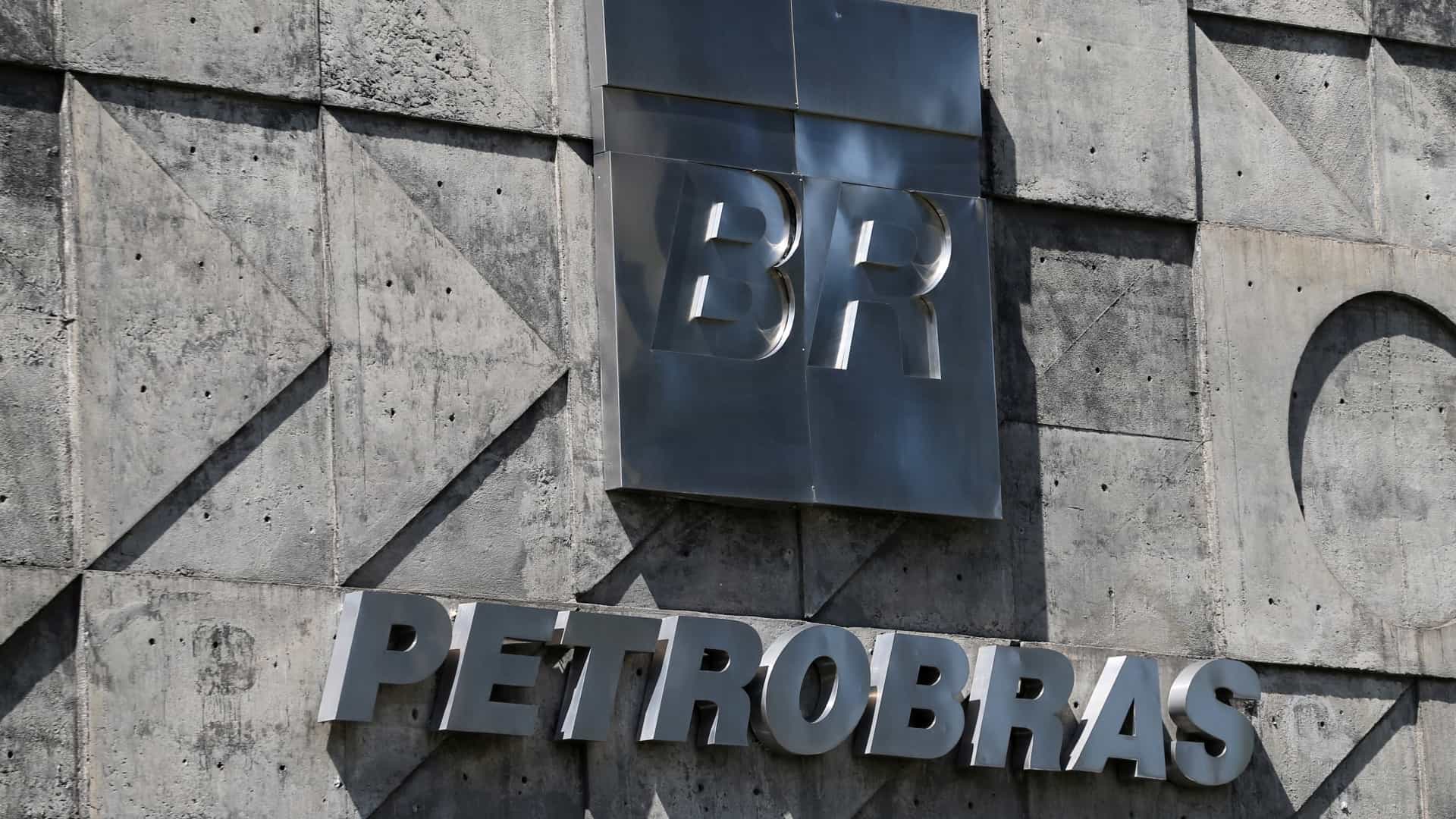 Sindicato ignora TST em negociação com Petrobras e convoca greve