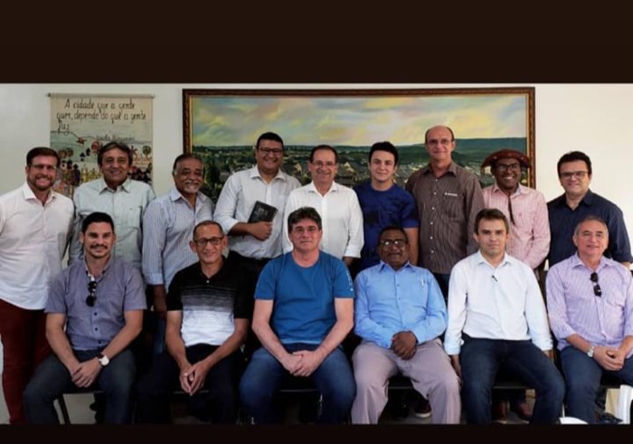 Prefeito Zé Ailton recebe apoio de pastores evangélicos