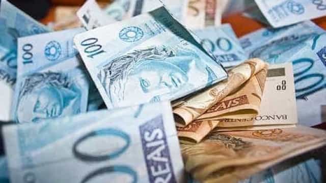 Doações de empresários ampliam caixa de partidos