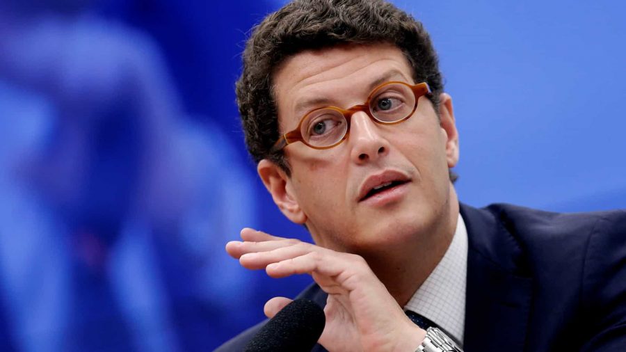 Maia acusa Salles de fazer ‘ilação desnecessária’ sobre Greenpeace